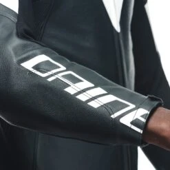 Dainese Tosa Perf. 1PC Eendelig Racepak 11 Dainese Tosa Perf. 1PC Eendelig Racepak -Motoraccessoires 025160 120 4 Dainese Tosa Perf 1PC Suit